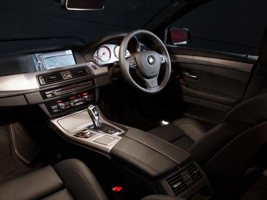  BMW 520d Touring M Sport Package 2011 года  (AU) (фото 6 из 8)